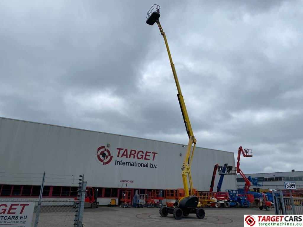 Niftylift HR21D Diese 4x4 Articulated Boom Work Lift 2080cm - Артикулираща платформа: снимка 5 Niftylift HR21D Diese 4x4 Articulated Boom Work Lift 2080cm - Артикулираща платформа: снимка 5