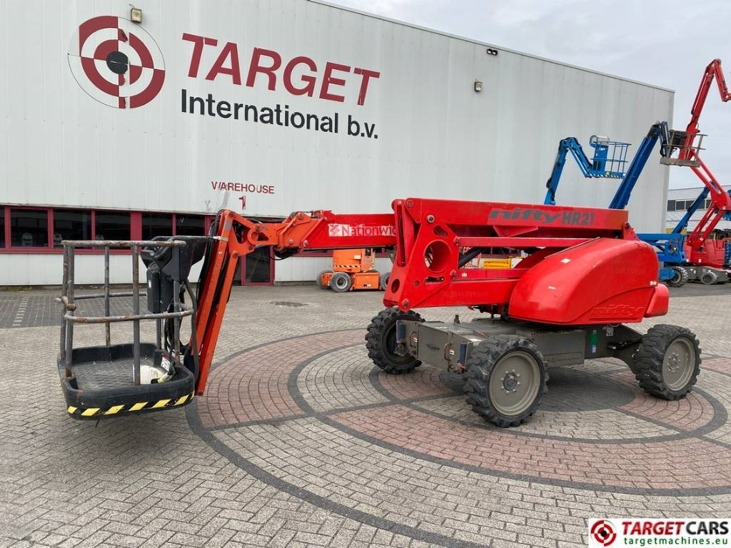 Niftylift HR21D Diesel 4x4 Articulated Boom Work Lift 2080cm - Артикулираща платформа: снимка 1 Niftylift HR21D Diesel 4x4 Articulated Boom Work Lift 2080cm - Артикулираща платформа: снимка 1