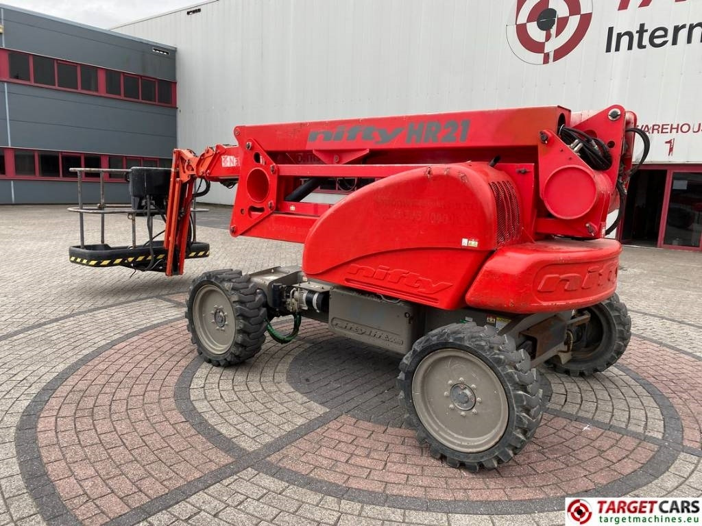 Niftylift HR21D Diesel 4x4 Articulated Boom Work Lift 2080cm - Артикулираща платформа: снимка 4 Niftylift HR21D Diesel 4x4 Articulated Boom Work Lift 2080cm - Артикулираща платформа: снимка 4