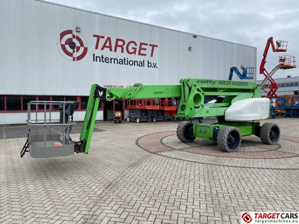 Niftylift HR28 HyBrid Articulated 4x4 Boom Work Lift 2800cm - Артикулираща платформа: снимка 1 Niftylift HR28 HyBrid Articulated 4x4 Boom Work Lift 2800cm - Артикулираща платформа: снимка 1
