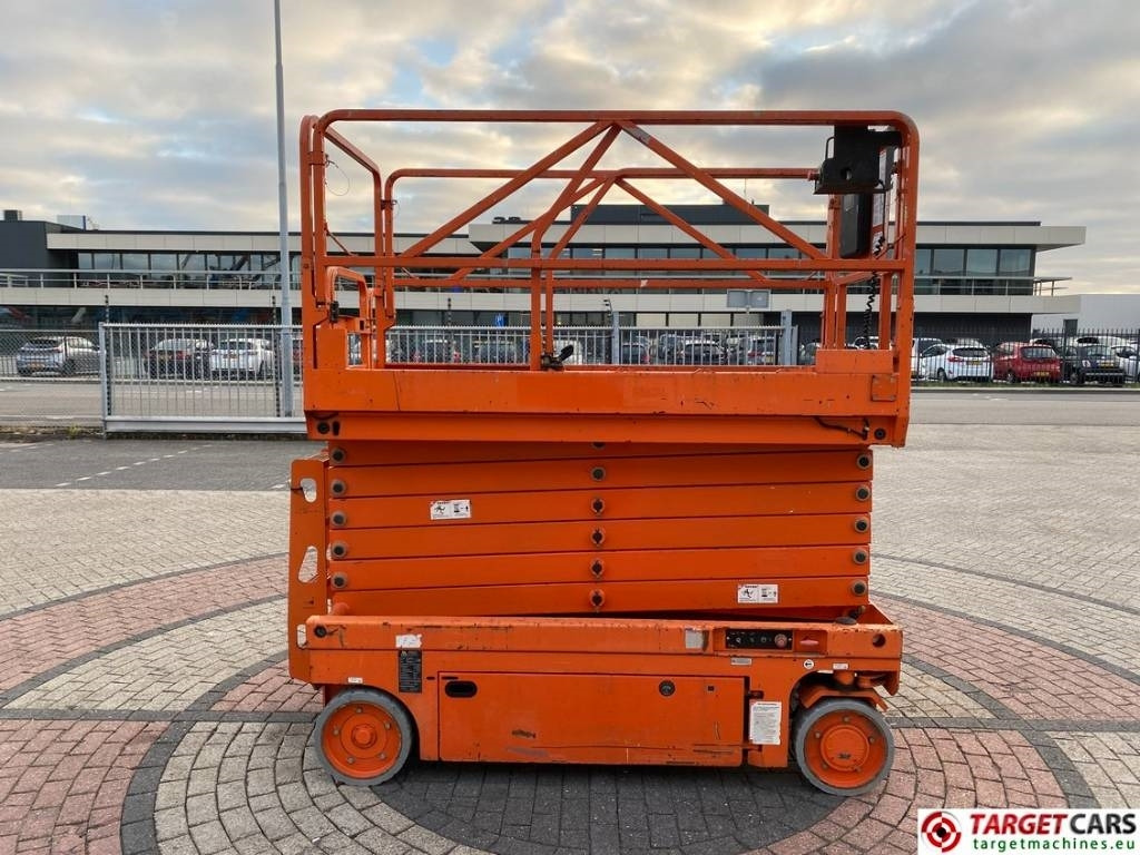 Ножична работна платформа PB Lifttechnik S140-12EC Electric Scissor Work Lift 1380cm: снимка 33 Ножична работна платформа PB Lifttechnik S140-12EC Electric Scissor Work Lift 1380cm: снимка 33