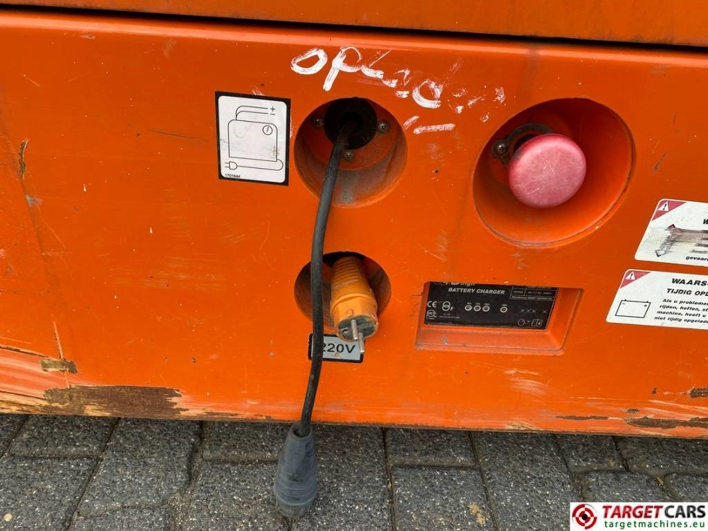 Ножична работна платформа PB Lifttechnik S140-12EC Electric Scissor Work Lift 1380cm: снимка 25 Ножична работна платформа PB Lifttechnik S140-12EC Electric Scissor Work Lift 1380cm: снимка 25