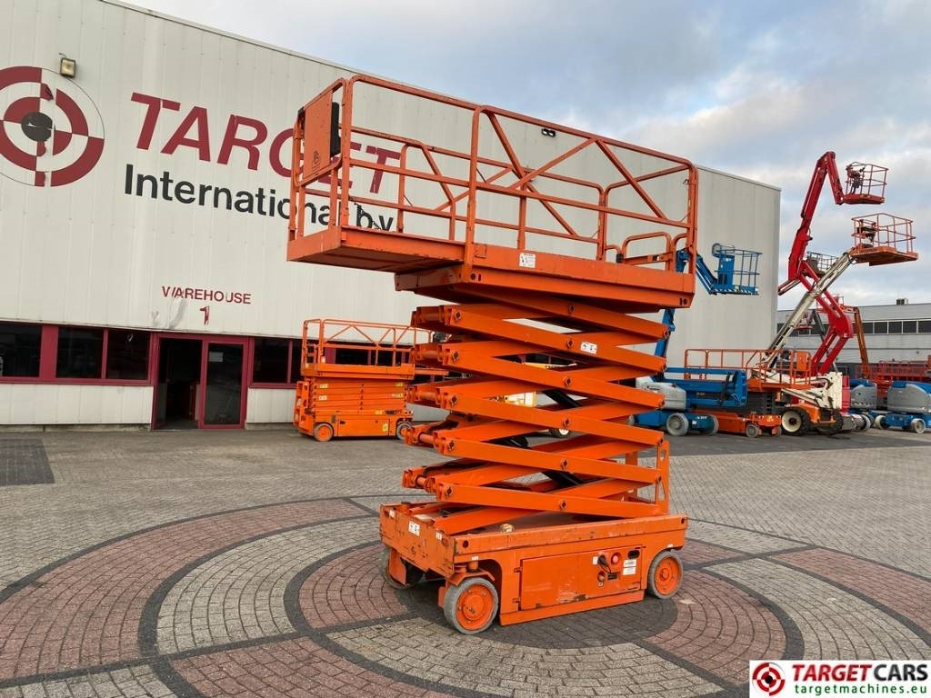 Ножична работна платформа PB Lifttechnik S140-12EC Electric Scissor Work Lift 1380cm: снимка 26 Ножична работна платформа PB Lifttechnik S140-12EC Electric Scissor Work Lift 1380cm: снимка 26