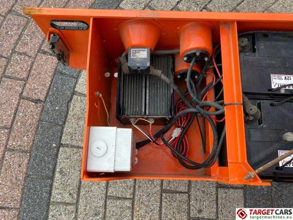 Ножична работна платформа PB Lifttechnik S140-12EC Electric Scissor Work Lift 1380cm: снимка 15 Ножична работна платформа PB Lifttechnik S140-12EC Electric Scissor Work Lift 1380cm: снимка 15