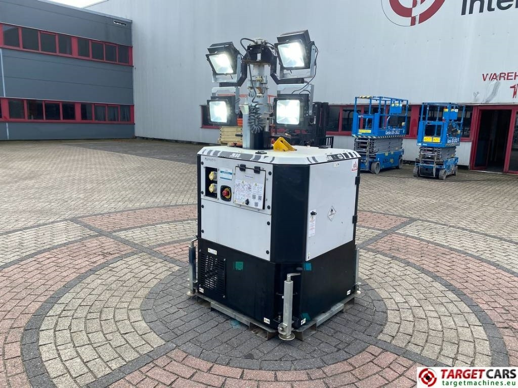 SMC SL80 Tower Light SL80K 4x300W Led - Осветителна кула: снимка 4 SMC SL80 Tower Light SL80K 4x300W Led - Осветителна кула: снимка 4