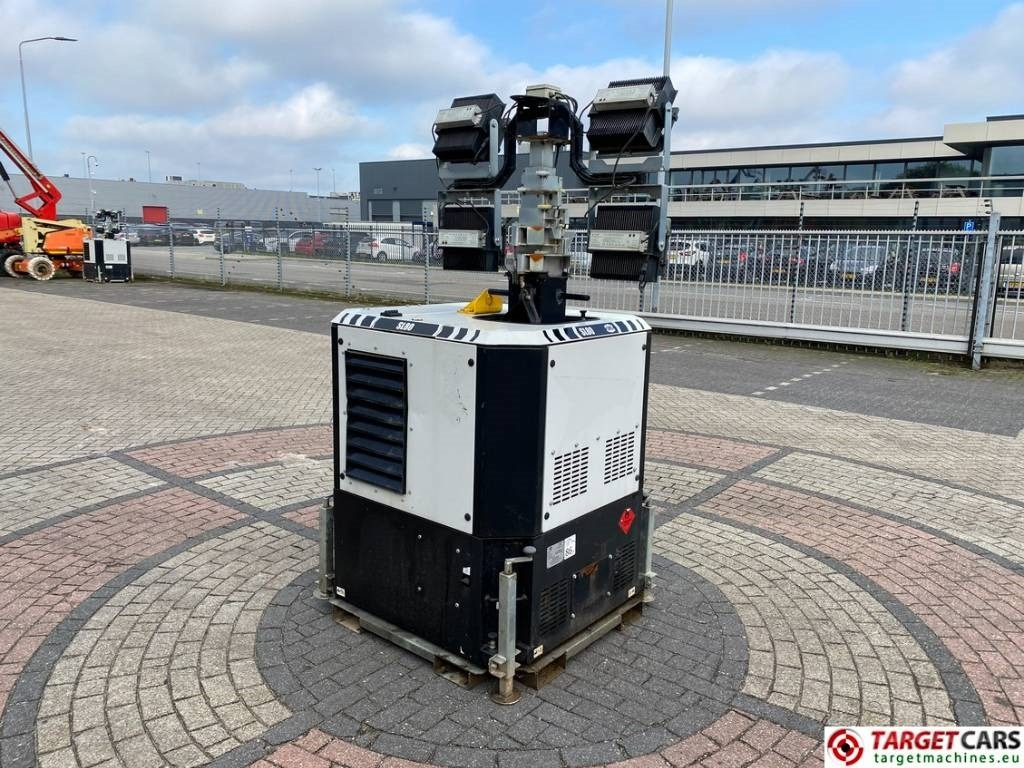 SMC SL80 Tower Light SL80K 4x300W Led - Осветителна кула: снимка 2 SMC SL80 Tower Light SL80K 4x300W Led - Осветителна кула: снимка 2