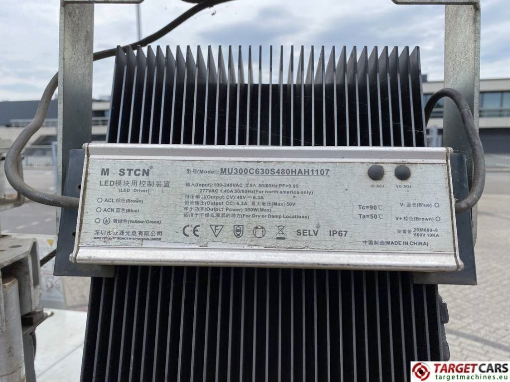 Лизинг на SMC SL80K TowerLight 4x300W Led SL80  SMC SL80K TowerLight 4x300W Led SL80: снимка 18