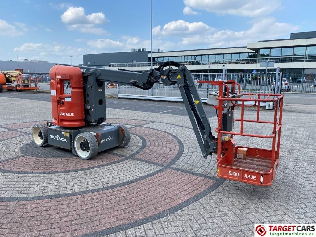 SkyJack SJ30 ARJE Articulated Electric Boom Work Lift 11M - Артикулираща платформа: снимка 2 SkyJack SJ30 ARJE Articulated Electric Boom Work Lift 11M - Артикулираща платформа: снимка 2