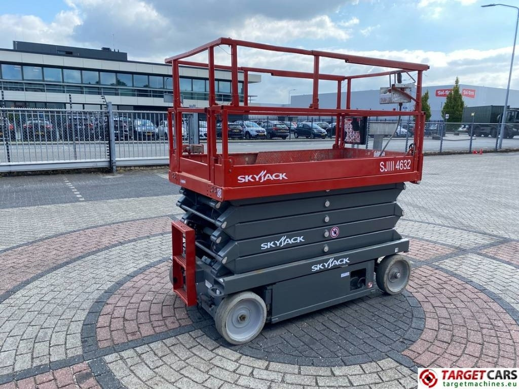 SkyJack SJ4632 Electric 4632 Scissor Work LIft 1170cm - Ножична работна платформа: снимка 3 SkyJack SJ4632 Electric 4632 Scissor Work LIft 1170cm - Ножична работна платформа: снимка 3