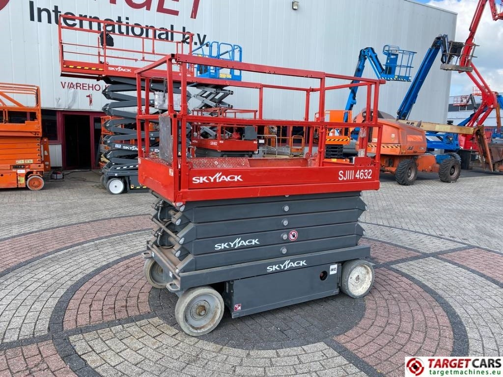 SkyJack SJ4632 Electric 4632 Scissor Work Lift 1170cm - Ножична работна платформа: снимка 1 SkyJack SJ4632 Electric 4632 Scissor Work Lift 1170cm - Ножична работна платформа: снимка 1