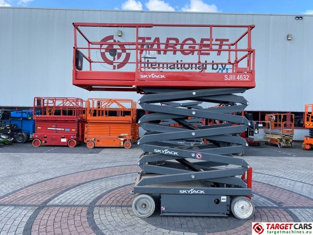 SkyJack SJ4632 Electric 4632 Scissor Work Lift 1170cm - Ножична работна платформа: снимка 5 SkyJack SJ4632 Electric 4632 Scissor Work Lift 1170cm - Ножична работна платформа: снимка 5