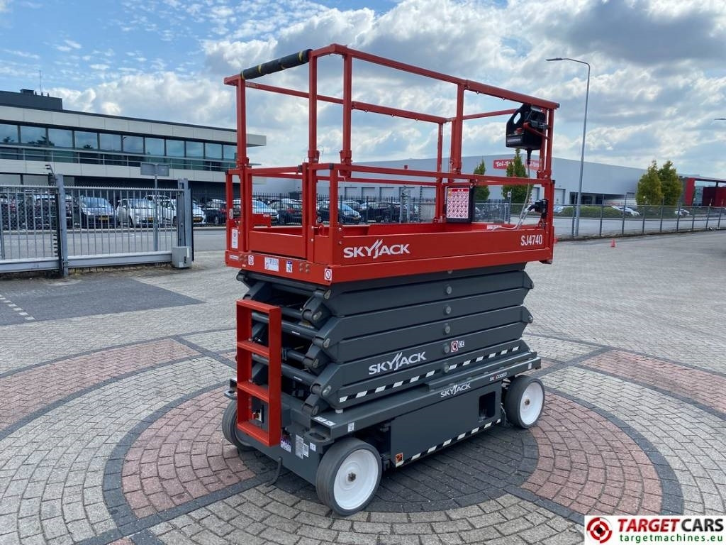 SkyJack SJ4740 Electric 4740 Scissor Work Lift 1380cm - Ножична работна платформа: снимка 3 SkyJack SJ4740 Electric 4740 Scissor Work Lift 1380cm - Ножична работна платформа: снимка 3
