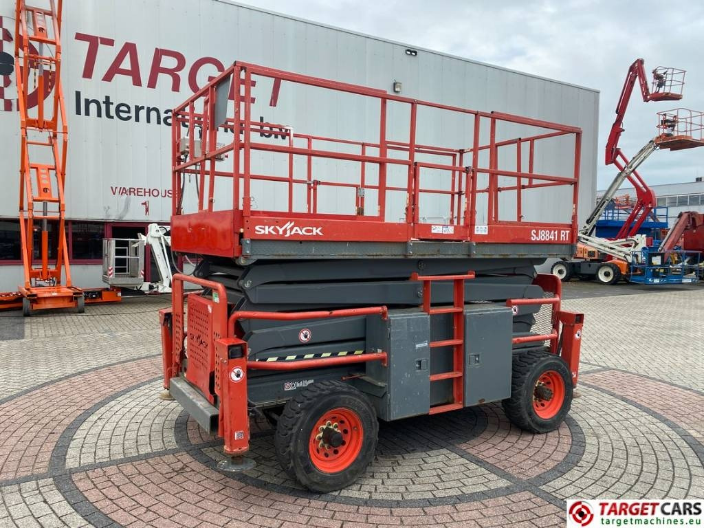 SkyJack SJ8841RT Diesel 4x4 Scissor Work Lift 1430cm - Ножична работна платформа: снимка 1 SkyJack SJ8841RT Diesel 4x4 Scissor Work Lift 1430cm - Ножична работна платформа: снимка 1