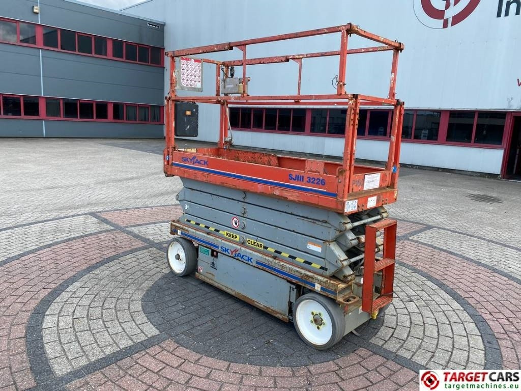 SkyJack SJIII-3226 Electric 3226 Scissor Work Lift 990cm - Ножична работна платформа: снимка 4 SkyJack SJIII-3226 Electric 3226 Scissor Work Lift 990cm - Ножична работна платформа: снимка 4