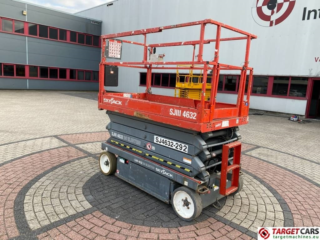 SkyJack SJIII-4632 Electric 4632 Scissor Work Lift 1170cm - Ножична работна платформа: снимка 4 SkyJack SJIII-4632 Electric 4632 Scissor Work Lift 1170cm - Ножична работна платформа: снимка 4