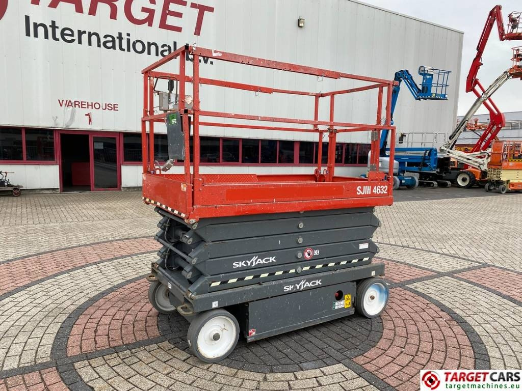 SkyJack SJIII-4632 Electric 4632 Scissor Work Lift 1170cm  - Ножична работна платформа: снимка 1 SkyJack SJIII-4632 Electric 4632 Scissor Work Lift 1170cm  - Ножична работна платформа: снимка 1