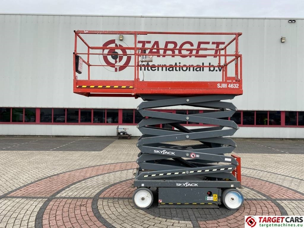 SkyJack SJIII-4632 Electric 4632 Scissor Work Lift 1170cm  - Ножична работна платформа: снимка 5 SkyJack SJIII-4632 Electric 4632 Scissor Work Lift 1170cm  - Ножична работна платформа: снимка 5