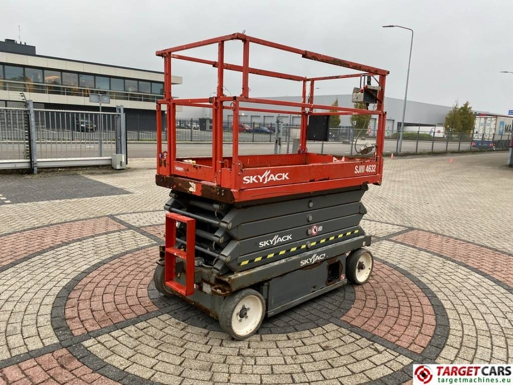 SkyJack SJIII-4632 Electric 4632 Scissor Work Lift 1170cm - Ножична работна платформа: снимка 3 SkyJack SJIII-4632 Electric 4632 Scissor Work Lift 1170cm - Ножична работна платформа: снимка 3