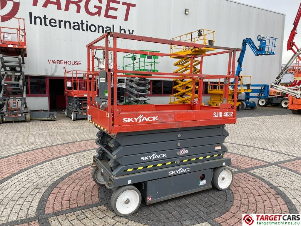 SkyJack SJIII-4632 Electric 4632 Scissor Work Lift 1170cm - Ножична работна платформа: снимка 1 SkyJack SJIII-4632 Electric 4632 Scissor Work Lift 1170cm - Ножична работна платформа: снимка 1