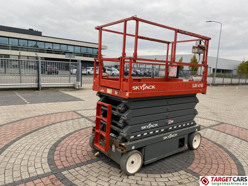 SkyJack SJIII-4740 Electric 4740 Scissor Work Lift 1380cm - Ножична работна платформа: снимка 3 SkyJack SJIII-4740 Electric 4740 Scissor Work Lift 1380cm - Ножична работна платформа: снимка 3