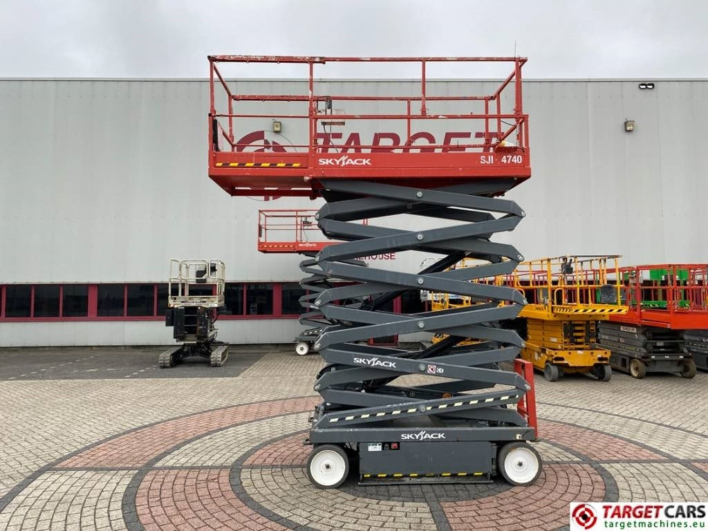 SkyJack SJIII-4740 Electric 4740 Scissor Work Lift 1380cm - Ножична работна платформа: снимка 5 SkyJack SJIII-4740 Electric 4740 Scissor Work Lift 1380cm - Ножична работна платформа: снимка 5