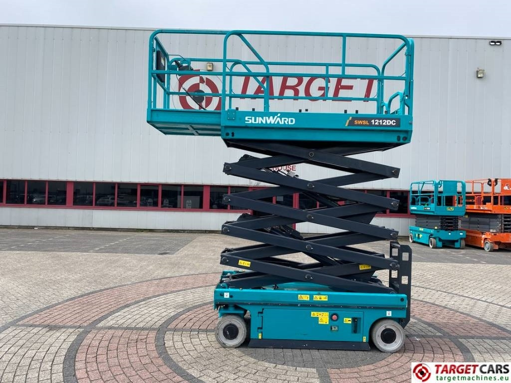 Sunward SWSL1212DC Electric Scissor Work LIft 1200cm - Ножична работна платформа: снимка 5 Sunward SWSL1212DC Electric Scissor Work LIft 1200cm - Ножична работна платформа: снимка 5