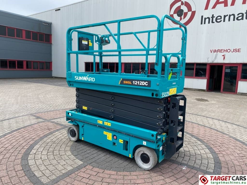 Sunward SWSL1212DC Electric Scissor Work LIft 1200cm - Ножична работна платформа: снимка 4 Sunward SWSL1212DC Electric Scissor Work LIft 1200cm - Ножична работна платформа: снимка 4