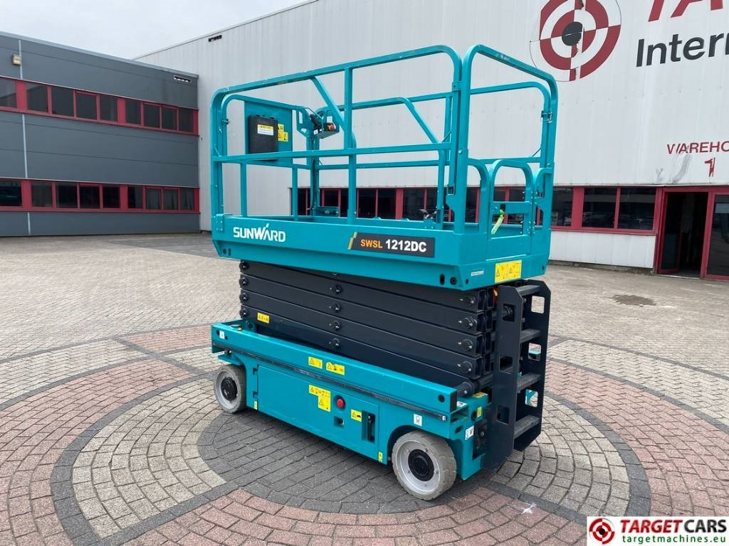 Sunward SWSL1212DC Electric Scissor Work Lift 1200cm - Ножична работна платформа: снимка 4 Sunward SWSL1212DC Electric Scissor Work Lift 1200cm - Ножична работна платформа: снимка 4