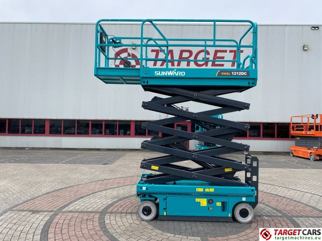 Sunward SWSL1212DC Electric Scissor Work Lift 1200cm - Ножична работна платформа: снимка 5 Sunward SWSL1212DC Electric Scissor Work Lift 1200cm - Ножична работна платформа: снимка 5