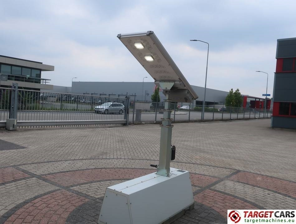 Trime X-Pole Solar Panel 50W Led Tower Light - Осветителна кула: снимка 3 Trime X-Pole Solar Panel 50W Led Tower Light - Осветителна кула: снимка 3