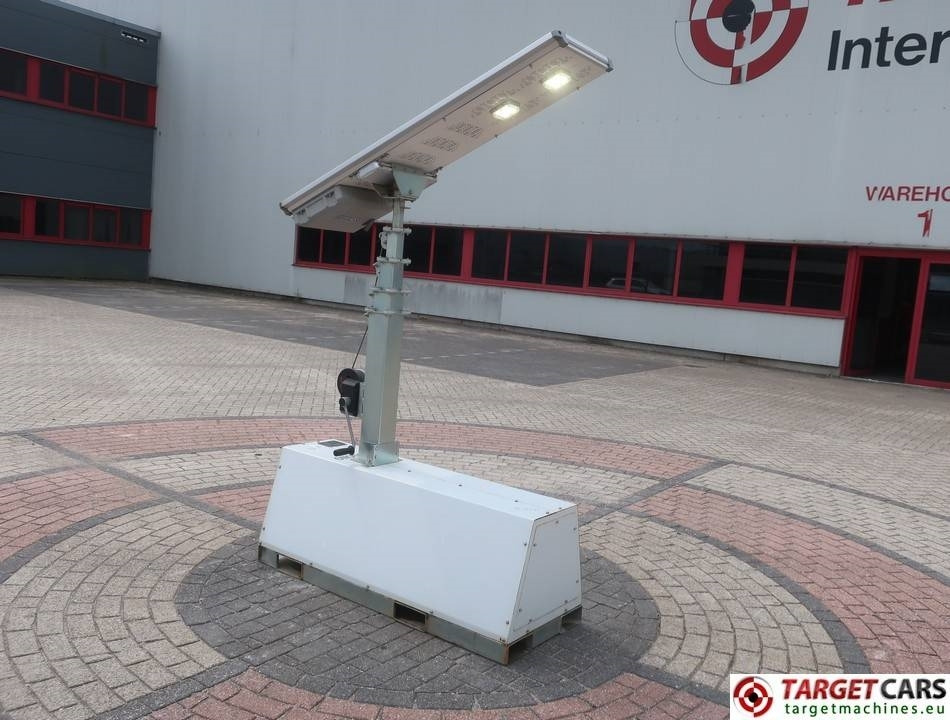 Trime X-Pole Tower Light 2x25W Led Solar Panel - Осветителна кула: снимка 4 Trime X-Pole Tower Light 2x25W Led Solar Panel - Осветителна кула: снимка 4