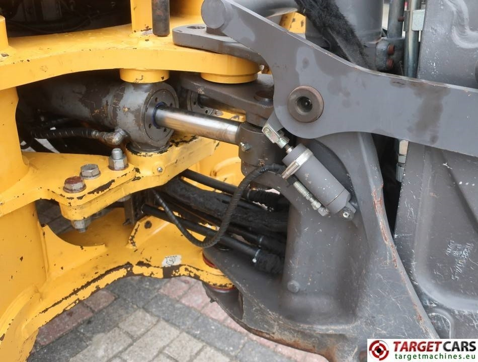 Лизинг на Volvo BL60B Backhoe 4x4 Loader  Volvo BL60B Backhoe 4x4 Loader: снимка 23