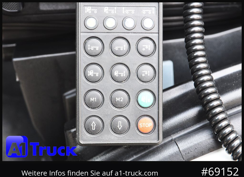 IVECO X-Way AD 420 Hiab 21S59 Lenk- Liftachse, - Мултилифт с кука камион: снимка 3 IVECO X-Way AD 420 Hiab 21S59 Lenk- Liftachse, - Мултилифт с кука камион: снимка 3