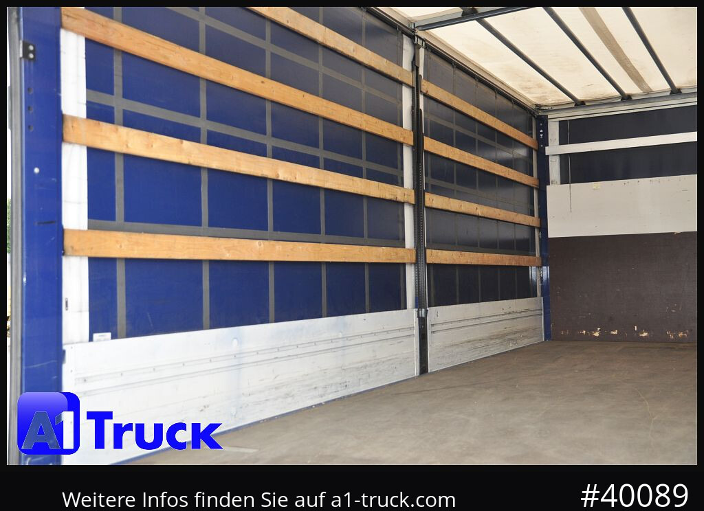 RENAULT D 240, 4x2, Ladebordwand, LBW, guter Zustand - Камион с брезент: снимка 2 RENAULT D 240, 4x2, Ladebordwand, LBW, guter Zustand - Камион с брезент: снимка 2