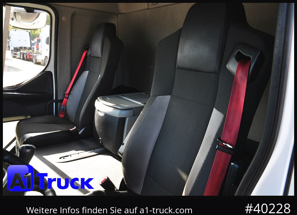 RENAULT D 280, 4x2, Ladebordwand, LBW, TÜV 06/2026 - Камион с брезент: снимка 3 RENAULT D 280, 4x2, Ladebordwand, LBW, TÜV 06/2026 - Камион с брезент: снимка 3