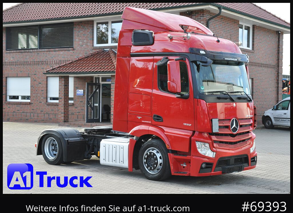 MERCEDES-BENZ Actros 1832, Lowliner, 1 Vorbesitzer - Влекач: снимка 1 MERCEDES-BENZ Actros 1832, Lowliner, 1 Vorbesitzer - Влекач: снимка 1