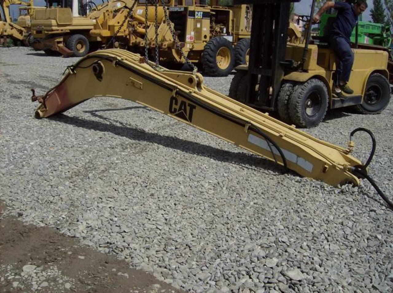 Caterpillar 212 braccio monolitico - Стрела за Строителна техника: снимка 2 Caterpillar 212 braccio monolitico - Стрела за Строителна техника: снимка 2