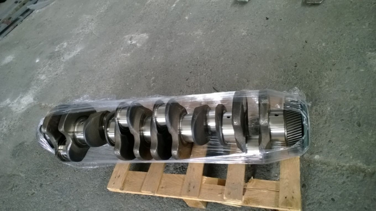 Caterpillar 3406 Albero motore std p/n 1170456, lucidato. Completo di ingranaggio a 80 denti p/n 1W9302. - Колянов вал за Строителна техника: снимка 1 Caterpillar 3406 Albero motore std p/n 1170456, lucidato. Completo di ingranaggio a 80 denti p/n 1W9302. - Колянов вал за Строителна техника: снимка 1