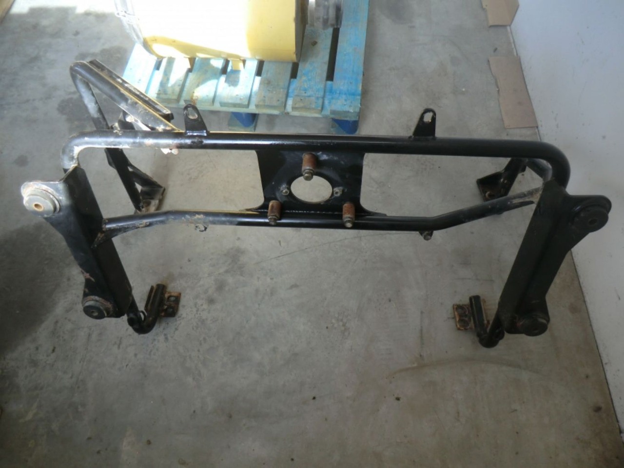 Caterpillar 735 Supporto ventola - Вентилатор за Строителна техника: снимка 1 Caterpillar 735 Supporto ventola - Вентилатор за Строителна техника: снимка 1