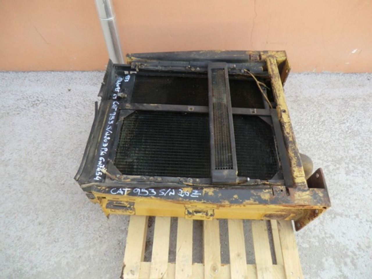 Caterpillar 953 Radiatore olio idraulico - Охладителна система за Строителна техника: снимка 2 Caterpillar 953 Radiatore olio idraulico - Охладителна система за Строителна техника: снимка 2