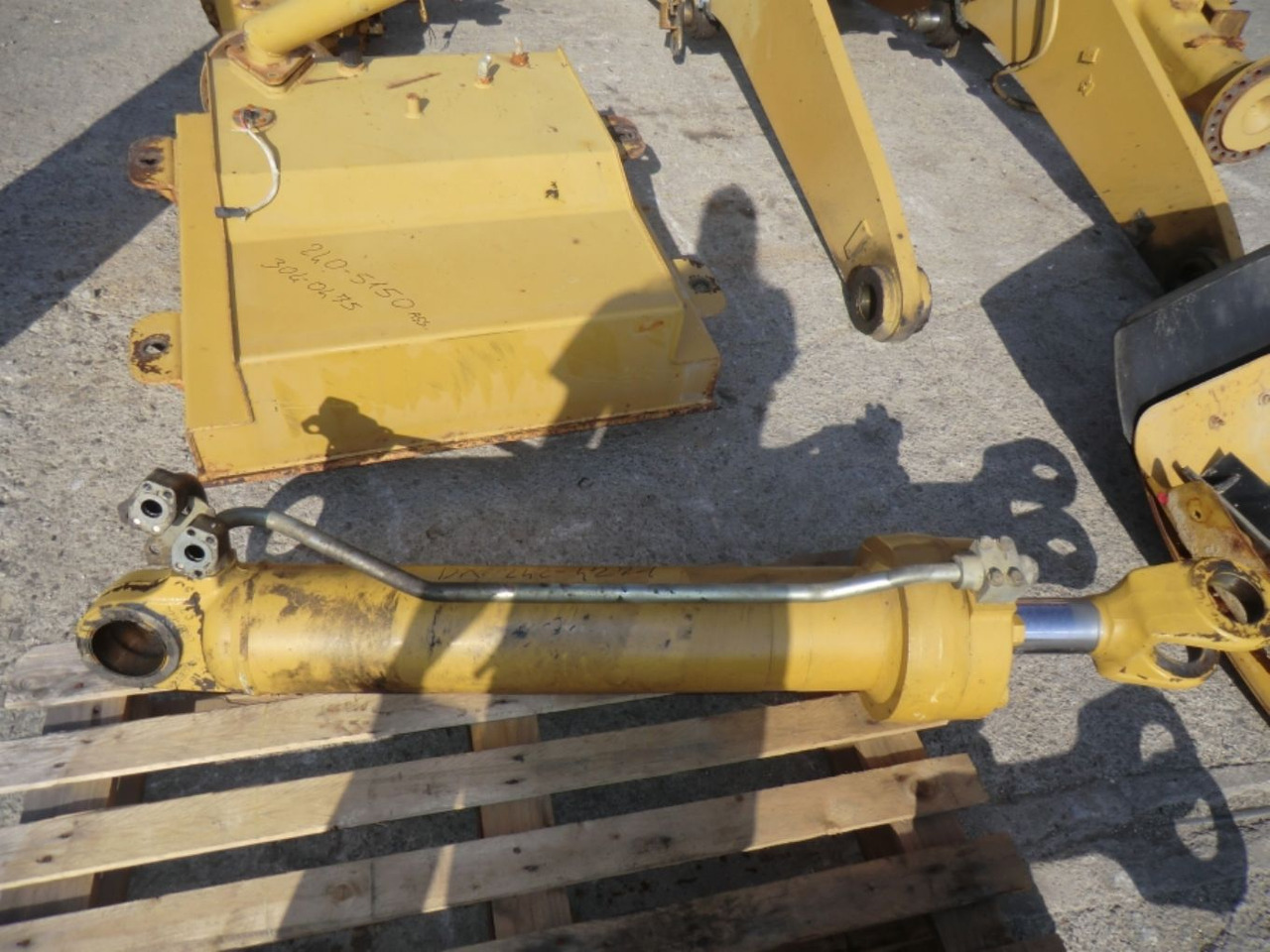 Caterpillar 962H cilindro di sollevamento destro - Хидравличен цилиндър за Строителна техника: снимка 2 Caterpillar 962H cilindro di sollevamento destro - Хидравличен цилиндър за Строителна техника: снимка 2