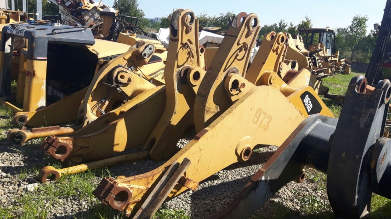Caterpillar 973 LGP BRACCIO CON LEVE E LINK - Стрела за Строителна техника: снимка 4 Caterpillar 973 LGP BRACCIO CON LEVE E LINK - Стрела за Строителна техника: снимка 4