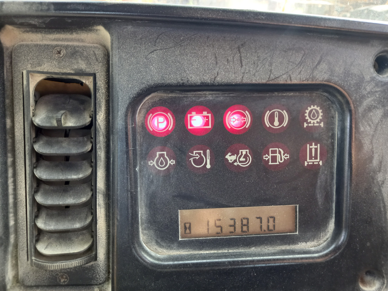 Колесен товарач Caterpillar 988H Pala gommata 988H in buone condizione.: снимка 15 Колесен товарач Caterpillar 988H Pala gommata 988H in buone condizione.: снимка 15