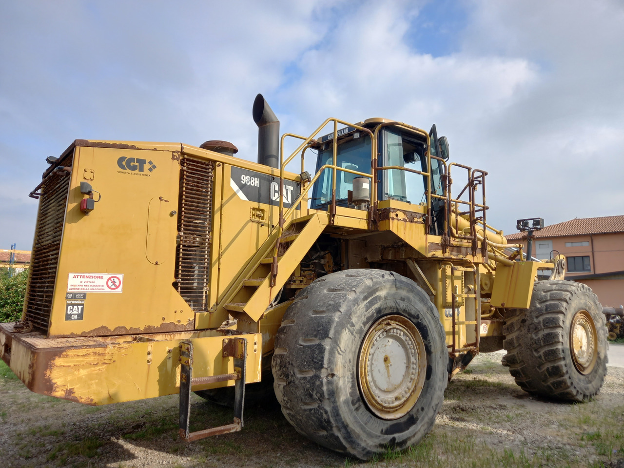 Колесен товарач Caterpillar 988H Pala gommata 988H in buone condizione.: снимка 12 Колесен товарач Caterpillar 988H Pala gommata 988H in buone condizione.: снимка 12