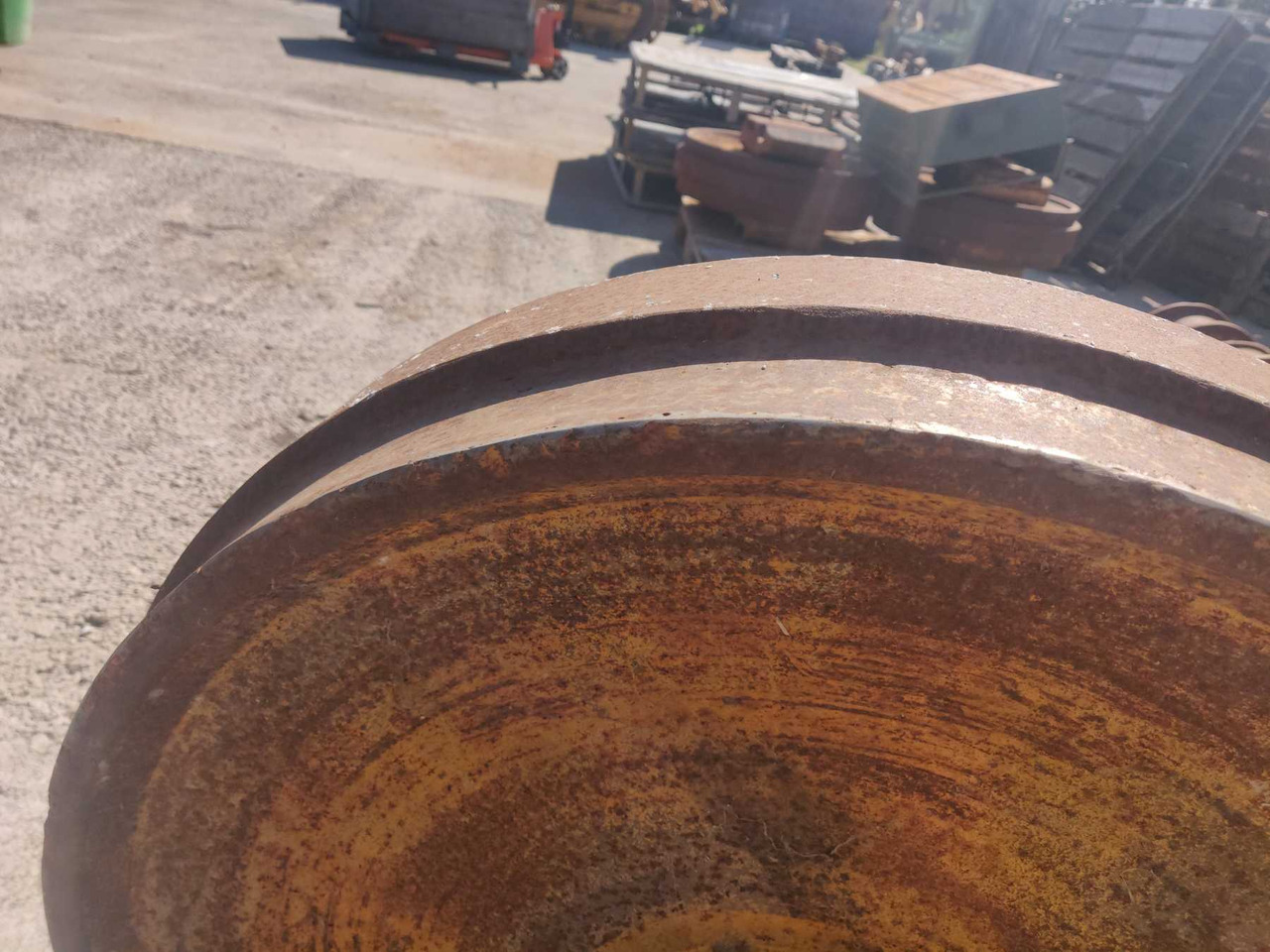 Caterpillar D7E RUOTA NUDA - Части за ходова част за Строителна техника: снимка 4 Caterpillar D7E RUOTA NUDA - Части за ходова част за Строителна техника: снимка 4