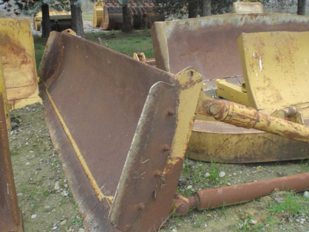 Caterpillar D8H D8K LAMA ANGLEDOZER CON TILT - Гребло за Булдозер: снимка 1 Caterpillar D8H D8K LAMA ANGLEDOZER CON TILT - Гребло за Булдозер: снимка 1