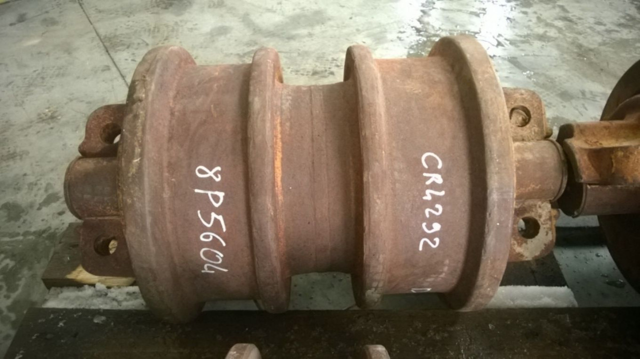 Caterpillar D9G D9H Rulli inferiori a doppia spalla. - Гумени - Ролки за Строителна техника: снимка 3 Caterpillar D9G D9H Rulli inferiori a doppia spalla. - Гумени - Ролки за Строителна техника: снимка 3