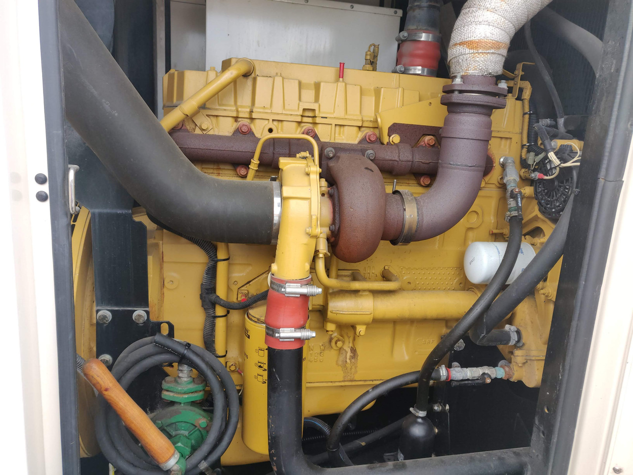 Caterpillar Olympian XQE200 - Електрогенератор: снимка 3 Caterpillar Olympian XQE200 - Електрогенератор: снимка 3
