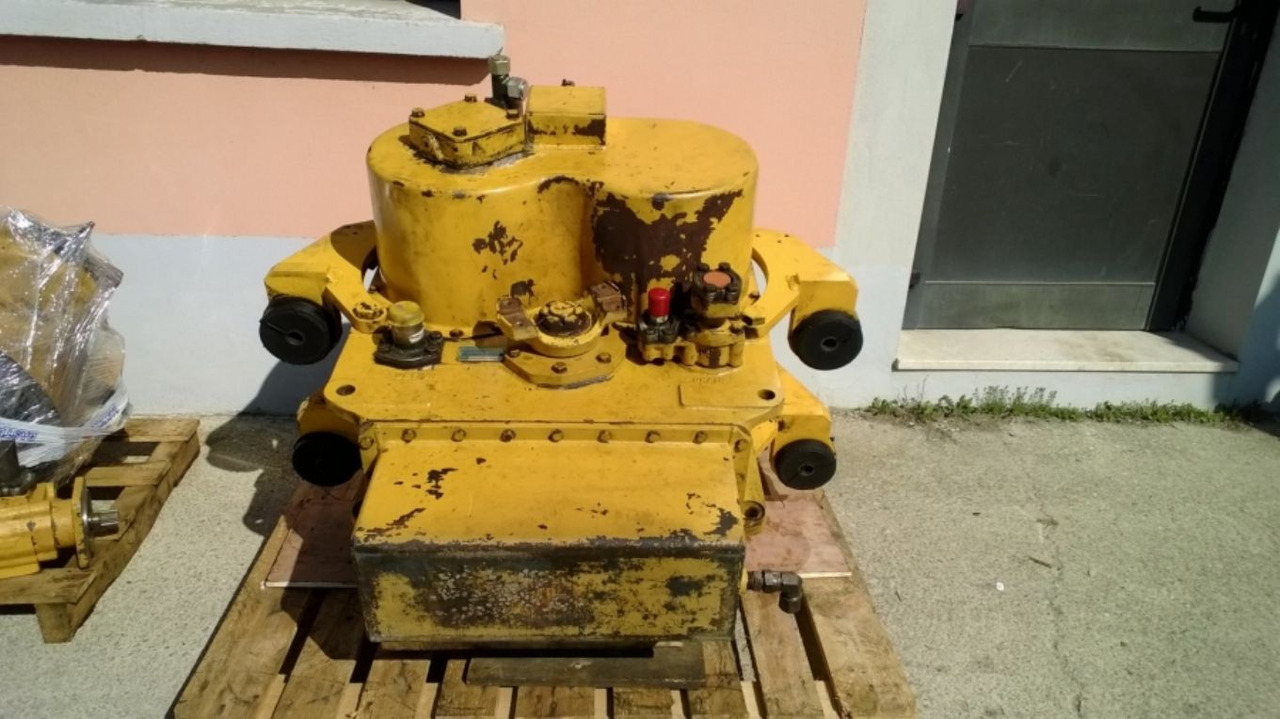 VOLVO L330E Trasmissione revisionata. - Скоростна кутия за Строителна техника: снимка 1 VOLVO L330E Trasmissione revisionata. - Скоростна кутия за Строителна техника: снимка 1