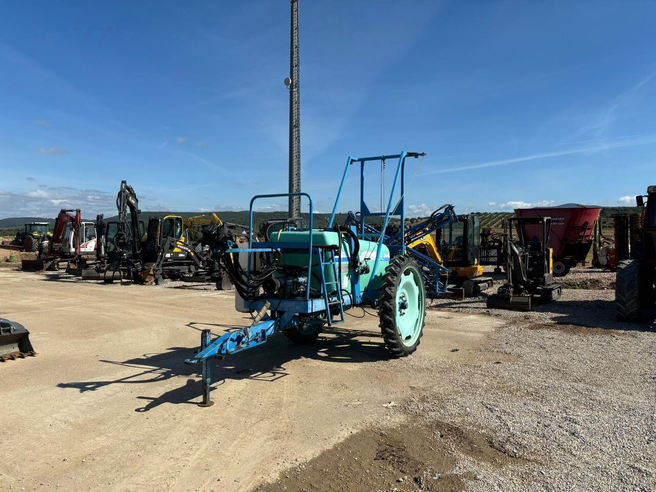 Berthoud ALBA AUTO 15 G 130 - Прикачна пръскачка: снимка 1 Berthoud ALBA AUTO 15 G 130 - Прикачна пръскачка: снимка 1